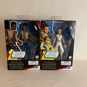StarWars Galaxy of Adventures 5” Scale Action Figures Finn/ReyToys w/Accessories